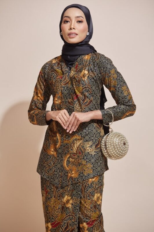 HABRA Haute Baju Kebaya Malaysia Moden Kebaya Kain Batik Baju Kebaya Nyonya Baju Kebaya Labuh Kebaya Batik Cotton Kara Kebaya - KR54