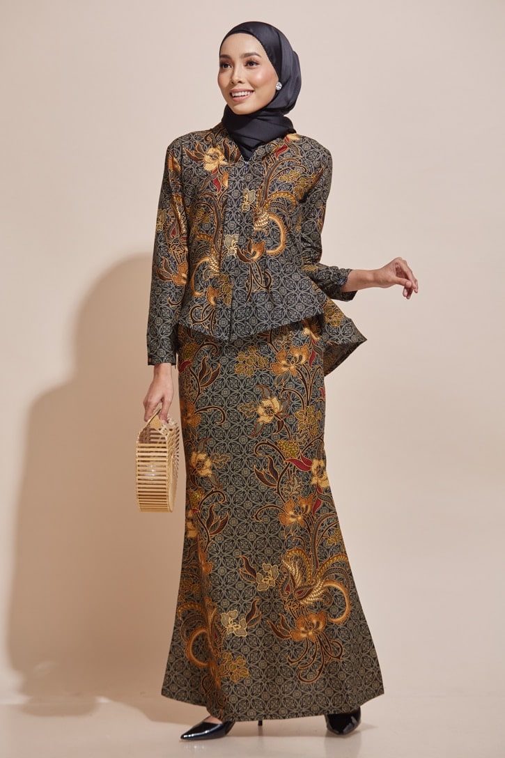 30 Ide Kebaya Fesyen  Baju  Kurung Moden Kain Batik Kelly 