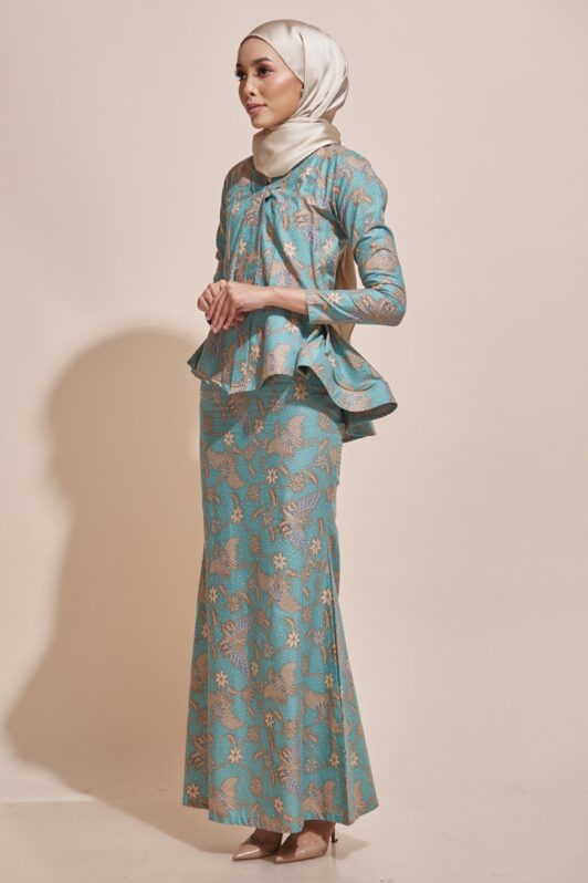 HABRA Haute Baju Kebaya Malaysia Moden Kebaya Kain Batik Baju Kebaya Nyonya Baju Kebaya Labuh Kebaya Batik Cotton Kebaya Kembang Kebaya Peplum Baju Kurung Moden Kaisara Kebaya -KS28