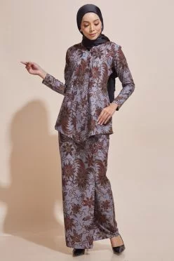 habra haute kebaya nyonya kebaya batik malaysia indonesia batik cotton kebaya moden kebaya peplum kebaya batik jawa kebaya batik modern kebaya batik 2019 kara kebaya batik kr69