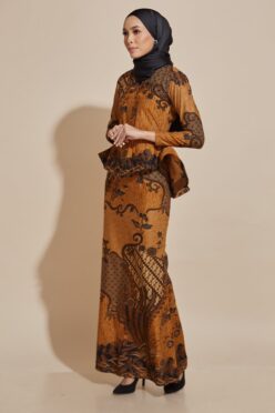 habra haute kebaya nyonya kebaya batik malaysia indonesia batik cotton kebaya moden kebaya batik jawa kebaya batik modern kebaya batik 2019 kaisara kebaya peplum ks88