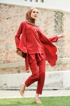 habra haute evelyn cardi casual wear for women cardigan baju casual baju kasual smart casual red merah EV17