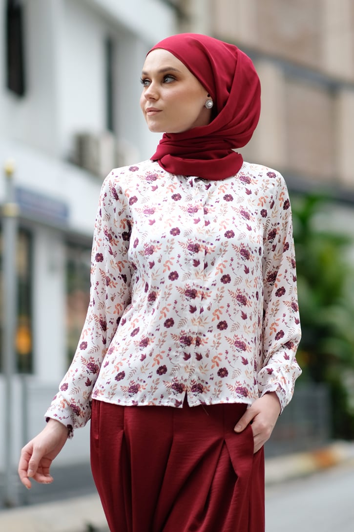 Muslimah moden baju Baju Kurung