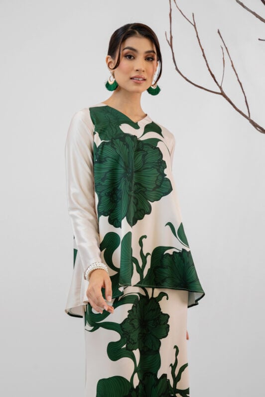 June baju kurung habra haute baju kurung modern baju kurung moden baju kurung printed baju raya 2023 baju kurung labuh emerald green JN03